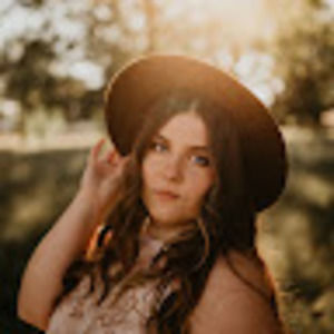 Meet your Posher, Rayne